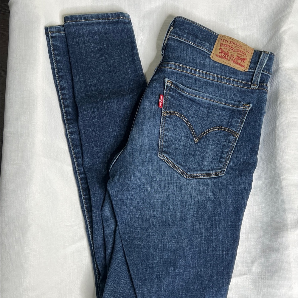 Levi's Women's Dark Blue Skinny Jeans